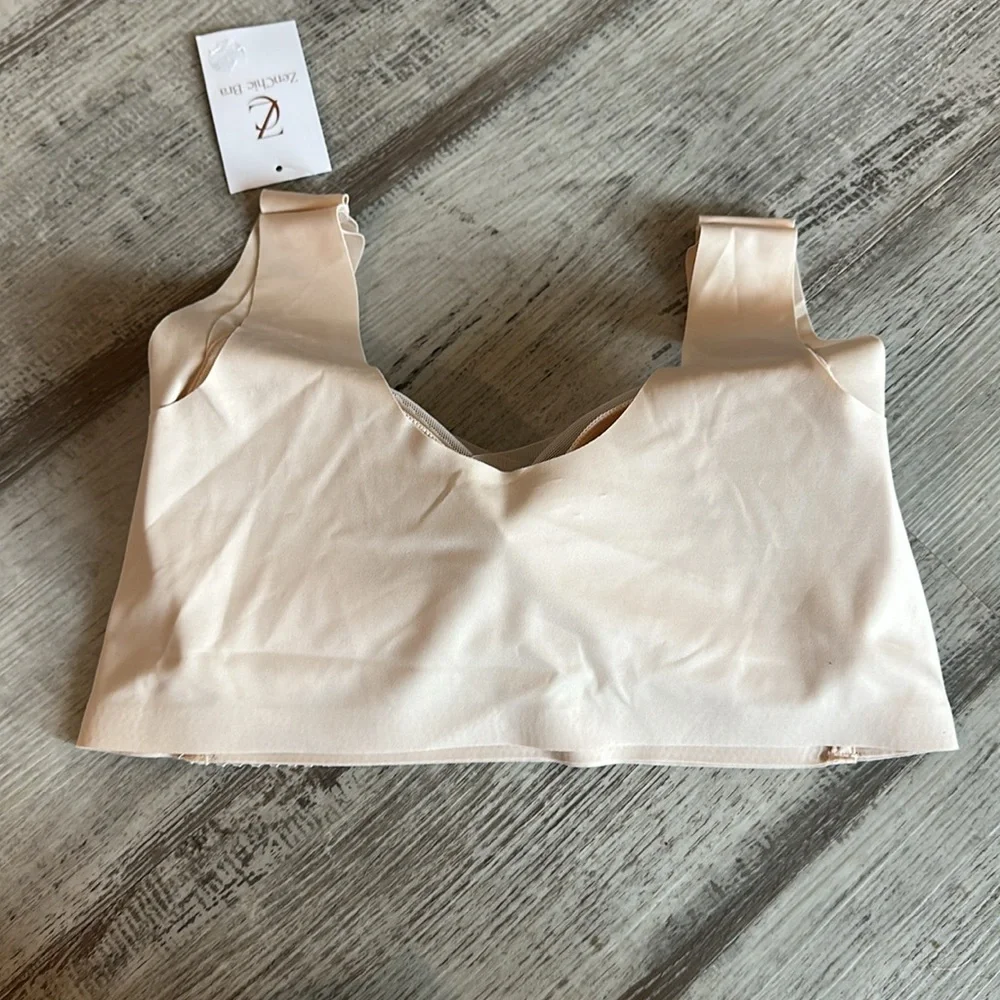 ZenChic Bra NWT Pullover Bra Nude Color Women’s size large